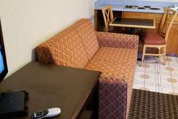 مُتل Royal Inn  Anniston