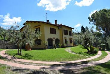 צימר Casale Asciolo