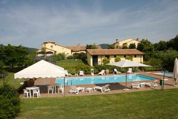 فندق Agriturismo Collepina