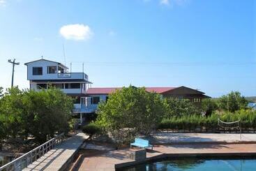 Отель Coral View Beach Resort