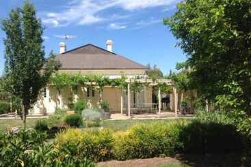 کلبه Tin House At Tanunda