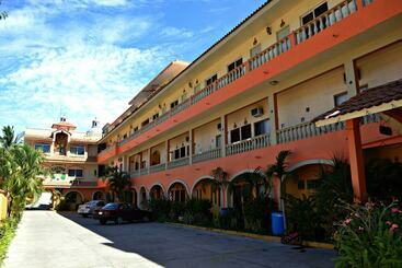 Отель Cactus Inn