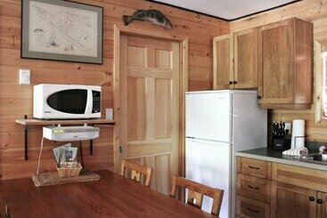 Wild Pacific Waterfront Cabins