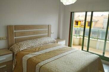 Apartamentos Portonovo Playa 3000