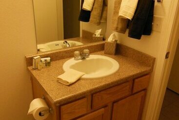 هتل Desert Trails Luxury Suites
