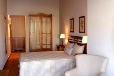 فندق Es Mercadal