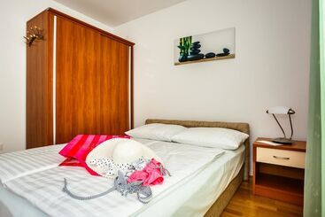 هتل Mare & Mons Deluxe Apartments