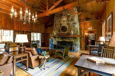 酒店 The Lodge On Lake Lure