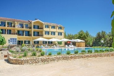 צימר Opulent Park View Room With Breakfast Included