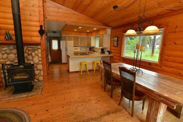 کلبه The Park Chalet By Casago Mccall  Donerightmanagement