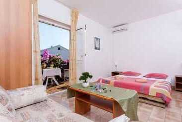فندق Splendid Double Bed Room With Balcony And Sea View