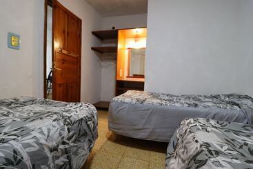 ホテル Bungalows Villa Limon