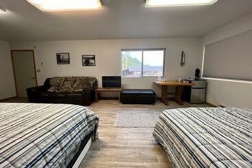 فندق King Halibut Lodge