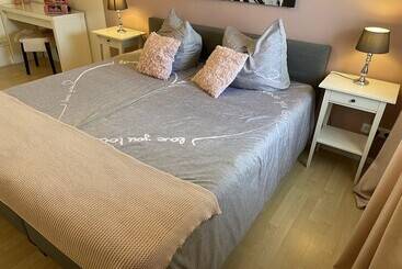 펜션 Ferienhaus Hopfental