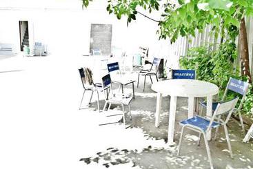 A La Russ Hotel Hostel