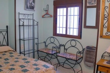 مسافرخانه Apartamentos La Miga