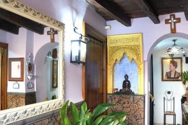 مسافرخانه Apartamentos La Miga