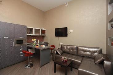 هتل Apartments Karamel Ip Kurtukov V.a
