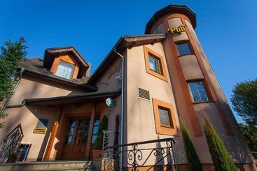 בית מלון כפרי Enklawa Bed & Breakfast