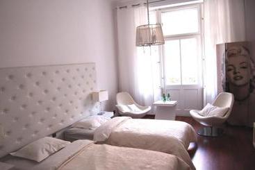 هتل Fancy House