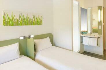 בית מלון כפרי Ibis Budget Lugano Paradiso