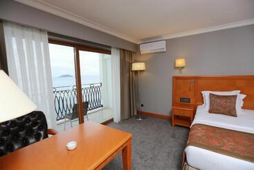 ホテル La Quinta By Wyndham Giresun