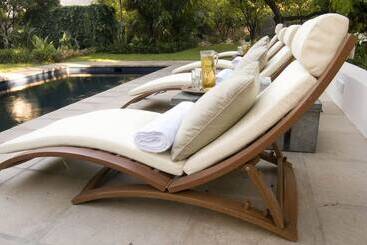 فندق Middedorp Manor