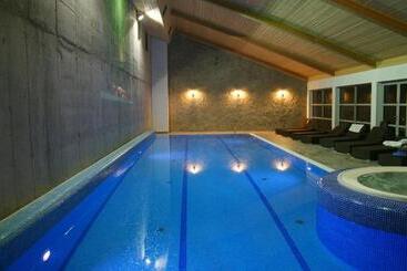 هتل Montebello Bussines & Spa