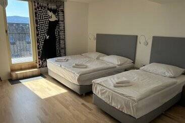 هتل Praha Liberec