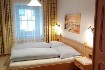 پانسیون Haus Groder