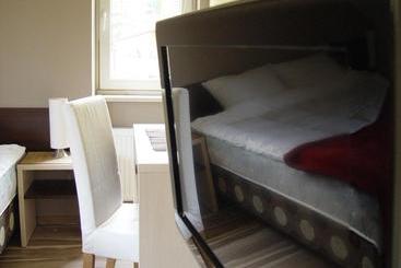 Willa Jagiellonka Apartamenty W Centrum, Parking