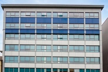 فندق صغير Rooms & Studios For Students Only Bolton