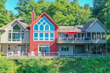 Сельский дом Idylwood