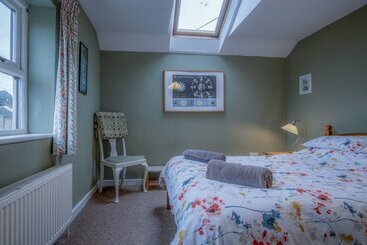 Poppy Cottage 3 Bed Cottage Pembroke