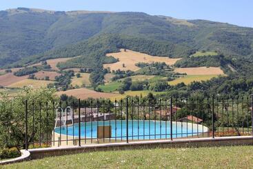 إقامة Beautiful 4 Bed House In Urbino In The Marche