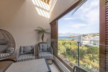 هتل آپارتمان Lazar Lux Suites Ammoudara