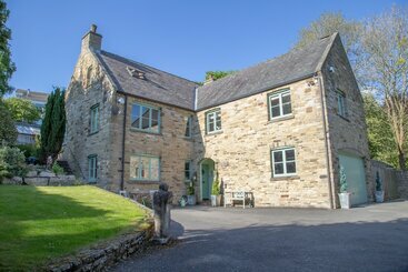 קוטג'' Orchard House