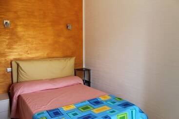 Пансион Room In Guest Room   S Olivariu Village Affittacamere   Deluxe King Room