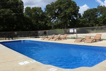 بيت ريفى 3 Son S Geronimo   Birdhouse Cabin