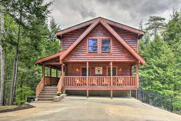 کلبه A Stone S Throw By Heritage Cabin Rentals