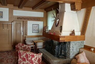 تختخواب و صبحانه Dolomiti Pinzolo Double Room