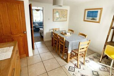 Charming 2bed Cottage In Charlestown Near The Sea
