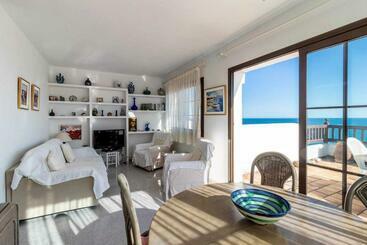 Cau Del Llop 77 ático Con Terraza Y Vistas - Llanca