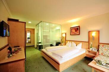 هتل Alpenhof Pitztal