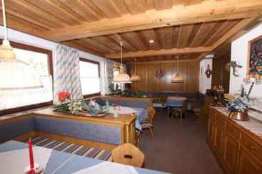 پانسیون Gästehaus Schranz