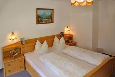 هتل Haus Alpenruh