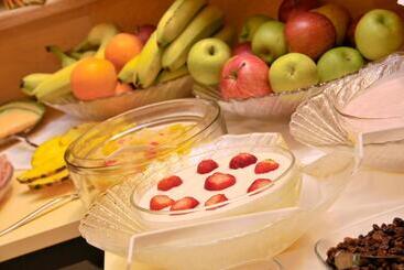 Отель Pension Martha