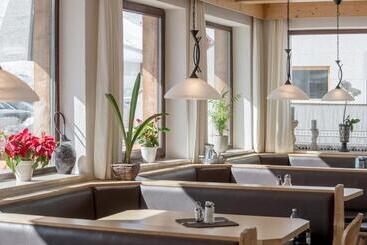 ホテル Sonne & Schnee In Kühtai