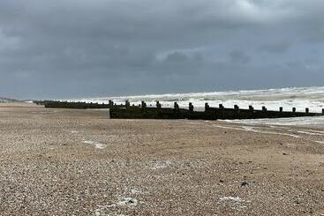 Beautiful Camber Sands Home Away From Home
