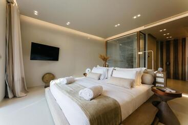 Отель Avgoustos Suites Naxos